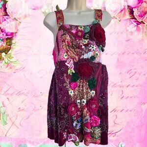 Peacock Rose Garden | Roselani Jasmin | One Size